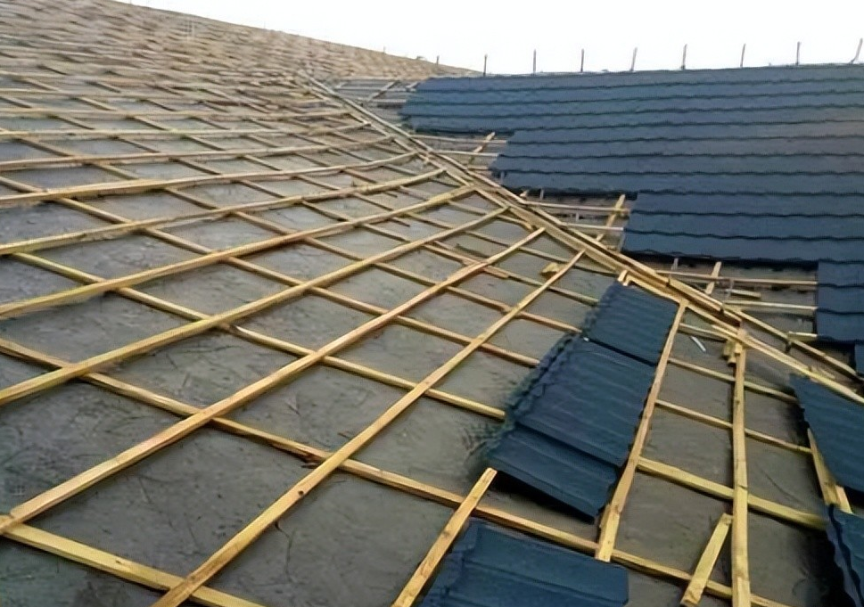 農村自建房斜頂閣樓漏水怎么辦 (2).png 農村自建房斜頂閣樓漏水怎么辦 (2).png